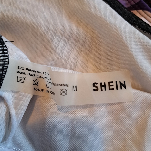 Shein women's size M rashguard swim suit, front is lined, 1/2 zipper EUC - Picture 5 of 6